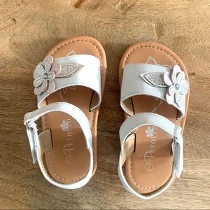 Petalia white and pink toddler sandal sz 7